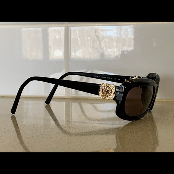 Chanel sunglasses - Picture 2 of 9